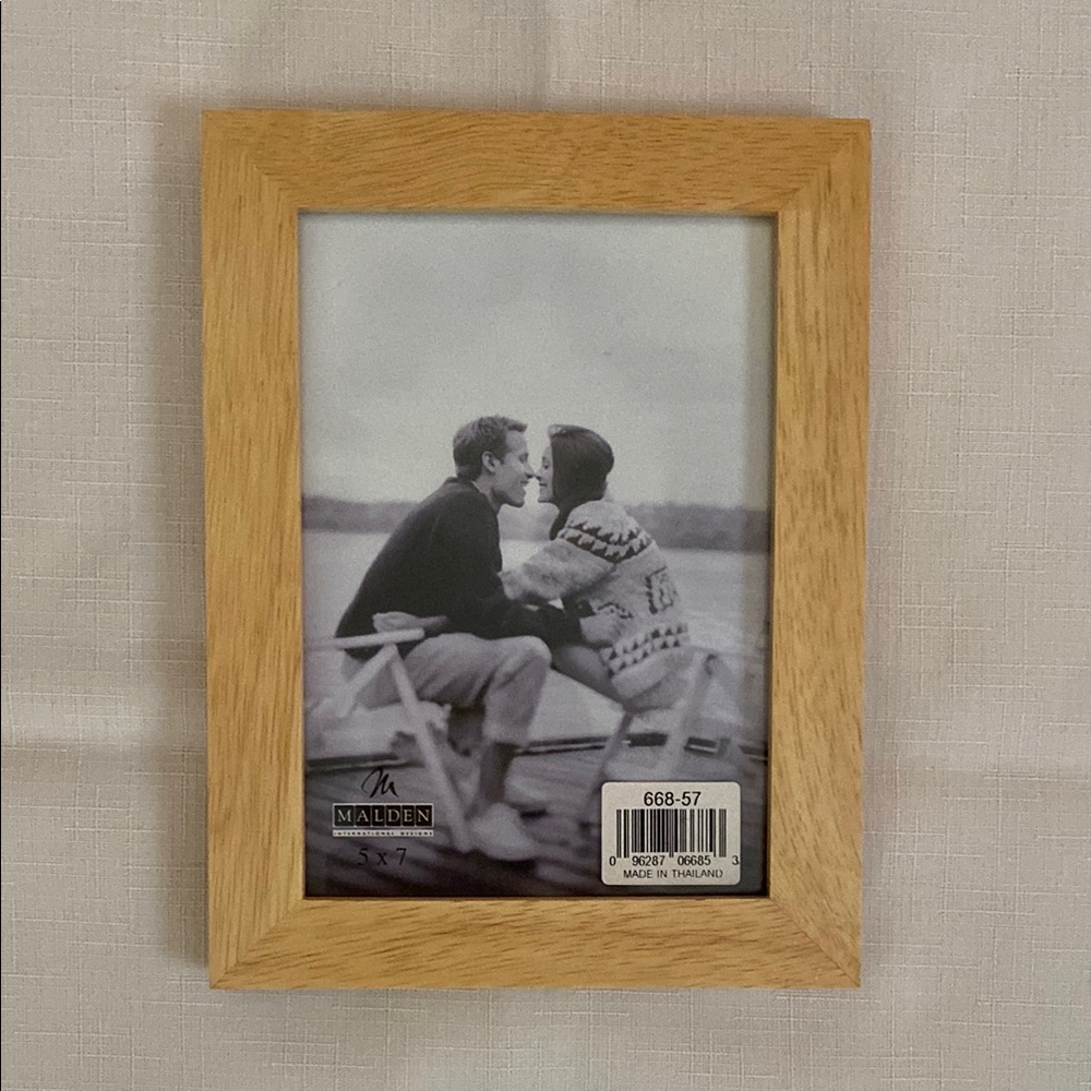 Malden Natural Picture Frame Classic Accent